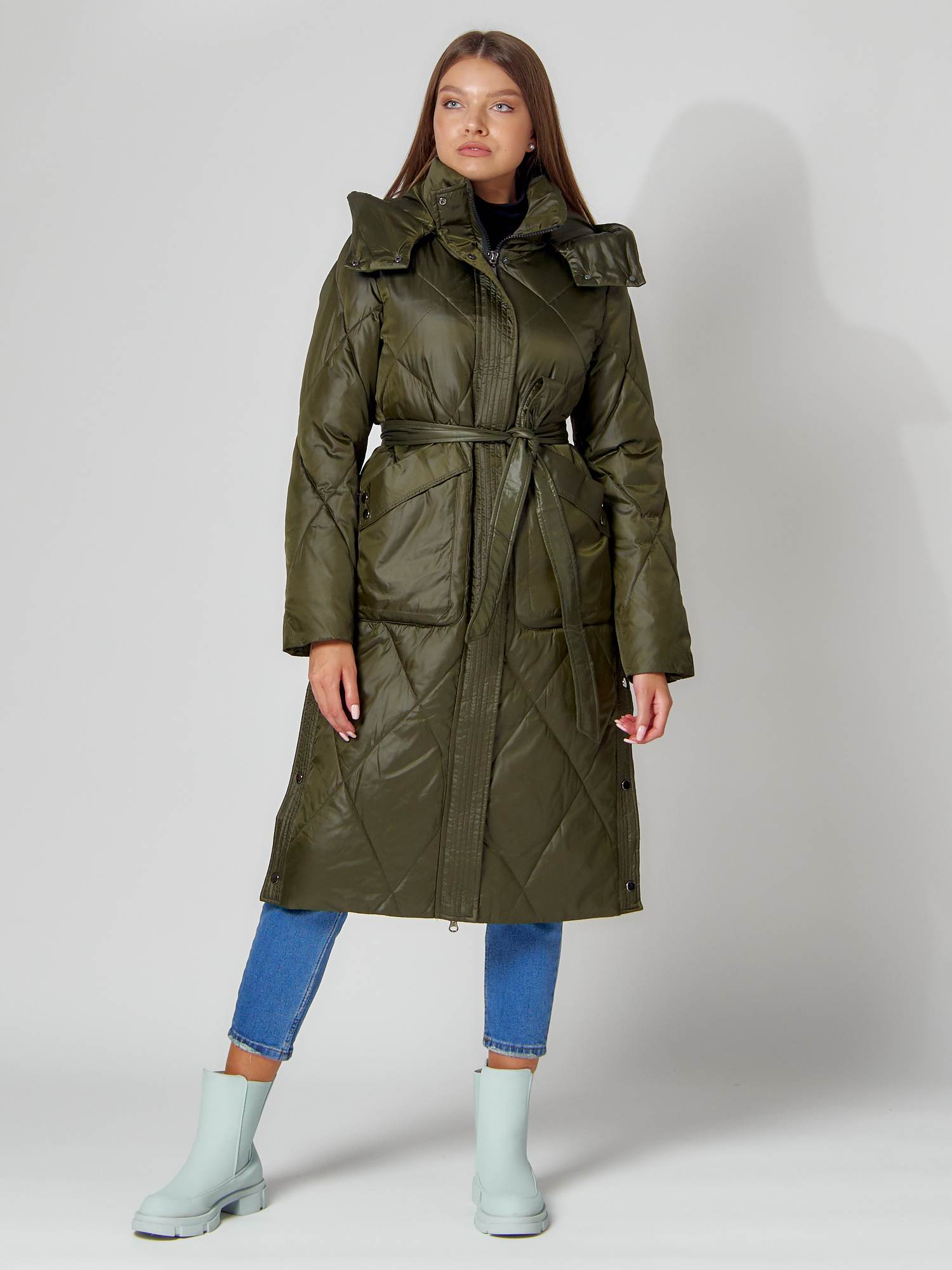 Купить Пальто утепленное стеганое зимнее женское  темно-зеленого цвета 448601TZ