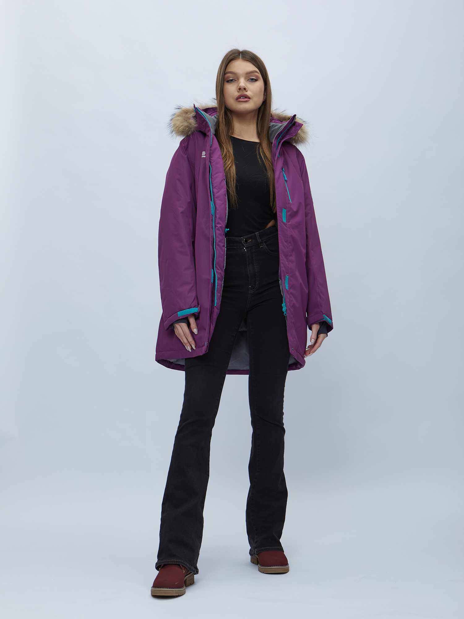 Купить Парка женская с мехом зимняя большого размера фиолетового цвета 552022F