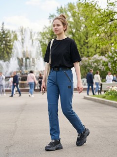 Женские брюки из софтшел с флисом и ремнем утепленные купить от производителя недорого в Москве. Выгодные цены, доставка по всей России. 9634_1S