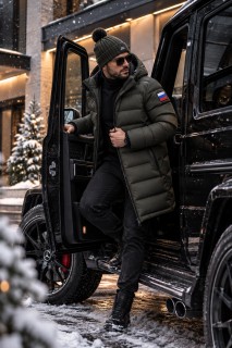 Купить оптом мужскую удлинённую зимнюю куртку с V-образной стёжкой недорого в Москве — MTFORCE 9659Kh