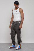 Купить Спортивные мужские джоггеры из бархатного трикотажа серого цвета 12925Sr, фото 2