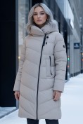 Купить Пальто зимнее утепленное с капюшоном женское бежевого цвета 1318B