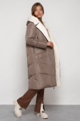 Купить Пальто утепленное с капюшоном зимнее женское коричневого цвета 132255K, фото 22
