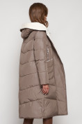 Купить Пальто утепленное с капюшоном зимнее женское коричневого цвета 132255K, фото 25