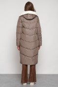 Купить Пальто утепленное с капюшоном зимнее женское коричневого цвета 132255K, фото 4