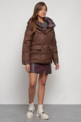 Купить Зимняя женская куртка модная с капюшоном коричневого цвета 133105K, фото 3