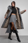 Купить Пальто утепленное с чернобуркой зимнее женское коричневого цвета 133156K, фото 4