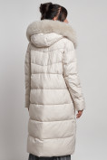 Купить Пальто утепленное с капюшоном и мехом зимнее женское бежевого цвета 133203B, фото 14