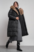 Купить Пальто утепленное с капюшоном и мехом зимнее женское черного цвета 133203Ch, фото 4