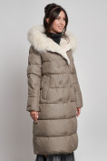Купить Пальто утепленное с капюшоном и мехом зимнее женское коричневого цвета 133203K, фото 12