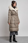 Купить Пальто утепленное с капюшоном и мехом зимнее женское коричневого цвета 133203K, фото 4