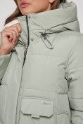 Купить Пальто утепленное с капюшоном зимнее женское светло-зеленого цвета 133208ZS, фото 15