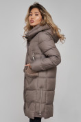 Купить Пальто утепленное с капюшоном зимнее женское коричневого цвета 13332K, фото 11