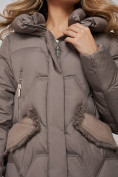 Купить Пальто утепленное с капюшоном зимнее женское коричневого цвета 13332K, фото 17