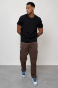 Купить Джинсы карго мужские с накладными карманами коричневого цвета 2421K, фото 11