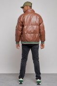 Купить Куртка из экокожи мужская на резинке коричневого цвета 28115K, фото 4