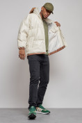 Купить Куртка из экокожи мужская с плюшевым капюшон бежевого цвета 28132B, фото 13