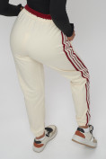 Купить Джоггеры спортивные трикотажные женские бежевого цвета 311B, фото 18