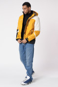 Купить Куртка спортивная мужская с капюшоном желтого цвета 3589J, фото 5