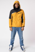Купить Куртка спортивная мужская с капюшоном желтого цвета 3590J