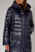 Купить Пальто утепленное с капюшоном зимнее женское  темно-синего цвета 442116TS, фото 14