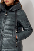 Купить Пальто утепленное с капюшоном зимнее женское  темно-зеленого цвета 442116TZ, фото 13