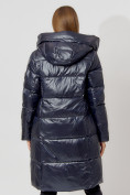 Купить Пальто утепленное с капюшоном зимнее женское  темно-синего цвета 442185TS, фото 15