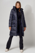 Купить Пальто утепленное с капюшоном зимнее женское  темно-синего цвета 442186TS