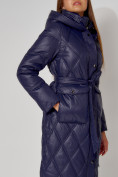 Купить Пальто утепленное стеганое зимнее женское  темно-синего цвета 448602TS, фото 16