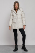 Купить Зимняя женская куртка молодежная с капюшоном бежевого цвета 52301B