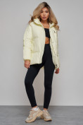 Купить Зимняя женская куртка модная с капюшоном светло-желтого цвета 52308SJ, фото 17