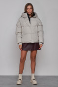 Купить Зимняя женская куртка модная с капюшоном светло-серого цвета 52309SS