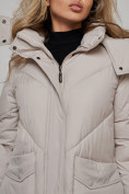 Купить Пальто утепленное молодежное зимнее женское светло-серого цвета 52321SS, фото 15