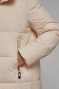 Купить Пальто утепленное молодежное зимнее женское бежевого цвета 52322B, фото 13
