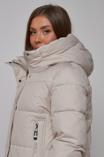 Купить Пальто утепленное молодежное зимнее женское светло-серого цвета 52322SS, фото 18