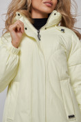 Купить Пальто утепленное молодежное зимнее женское светло-желтого цвета 52323SJ, фото 17