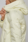 Купить Пальто утепленное молодежное зимнее женское светло-желтого цвета 52323SJ, фото 18