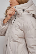 Купить Пальто утепленное молодежное зимнее женское светло-серого цвета 52323SS, фото 16