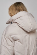 Купить Пальто утепленное молодежное зимнее женское светло-серого цвета 52323SS, фото 21