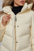 Купить Пальто утепленное молодежное зимнее женское светло-бежевого цвета 52325SB, фото 13