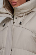 Купить Пальто утепленное молодежное зимнее женское светло-серого цвета 52326SS, фото 14