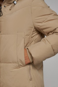 Купить Пальто утепленное молодежное зимнее женское светло-коричневого цвета 52328SK, фото 11
