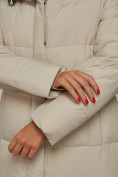 Купить Пальто утепленное молодежное зимнее женское бежевого цвета 52329B, фото 16