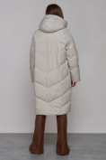 Купить Пальто утепленное молодежное зимнее женское светло-серого цвета 52330SS, фото 4