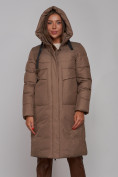 Купить Пальто утепленное молодежное зимнее женское коричневого цвета 52331K, фото 5