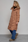 Купить Пальто утепленное молодежное зимнее женское коричневого цвета 52355K, фото 3