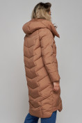Купить Пальто утепленное молодежное зимнее женское коричневого цвета 52355K, фото 9