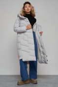 Купить Пальто утепленное молодежное зимнее женское светло-серого цвета 52355SS, фото 18