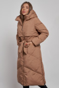 Купить Пальто утепленное молодежное зимнее женское коричневого цвета 52356K, фото 9
