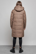 Купить Пальто утепленное молодежное зимнее женское коричневого цвета 52359K, фото 4